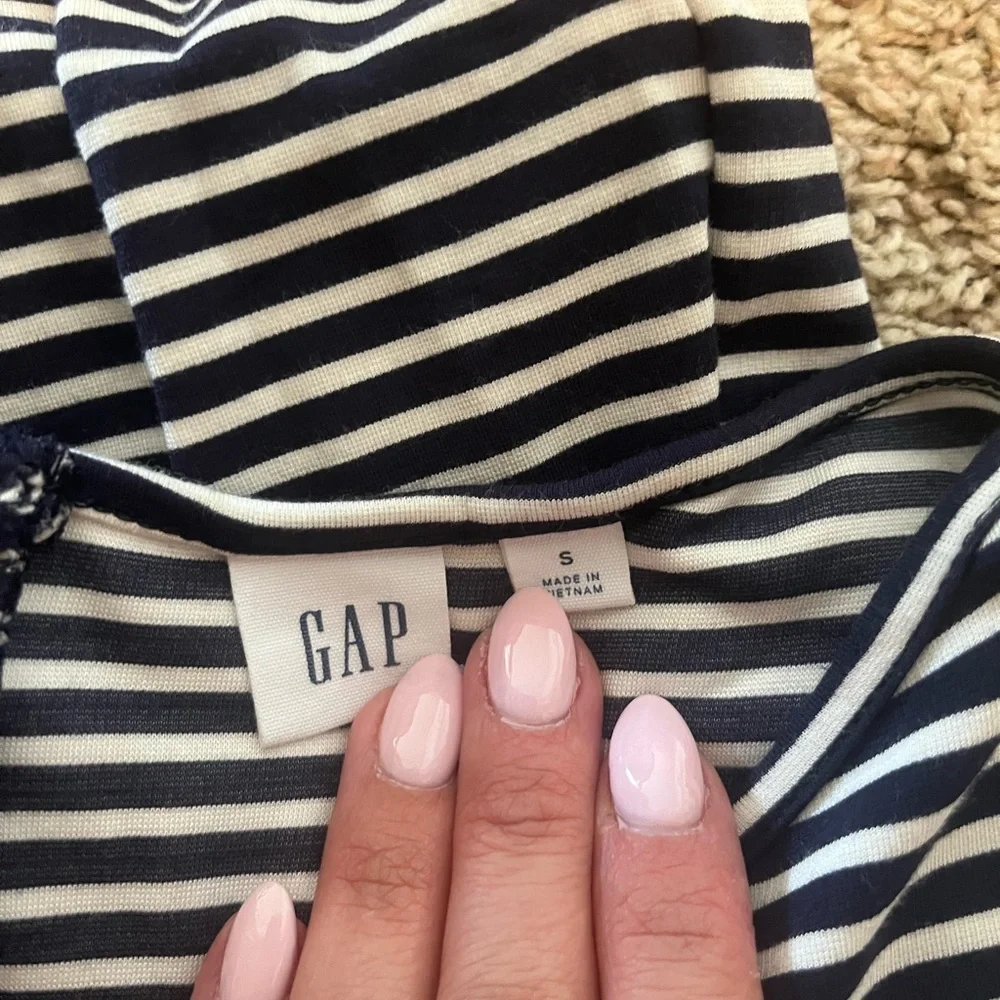 GAP Navy and White Striped Top - Picture 4 of 4
